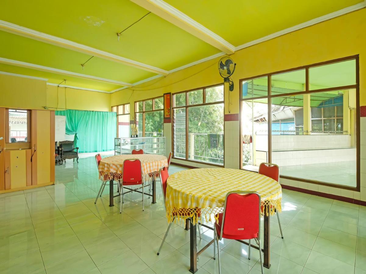 Collection O 91914 Hotel Citra Dewi 2 Int'S Semarang Dış mekan fotoğraf